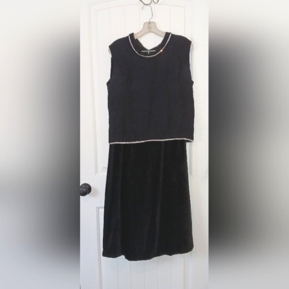 Vintage 90s 2 Piece Black Maxi Velvet Skirt And Crystal Trimmed Sleeveless Shell